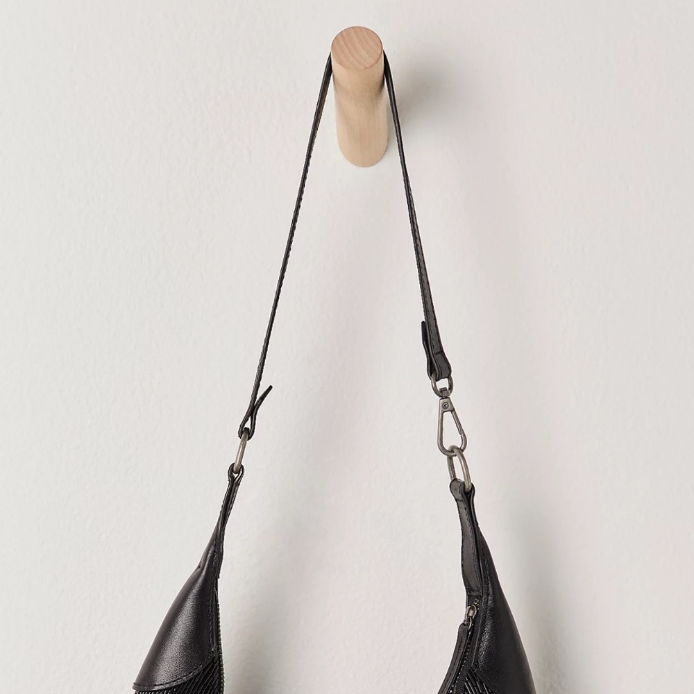 Free People Bugle Bead Clutch/ Sling Bag in Black Embroidered Combo NWT $128R - Picture 7 of 12